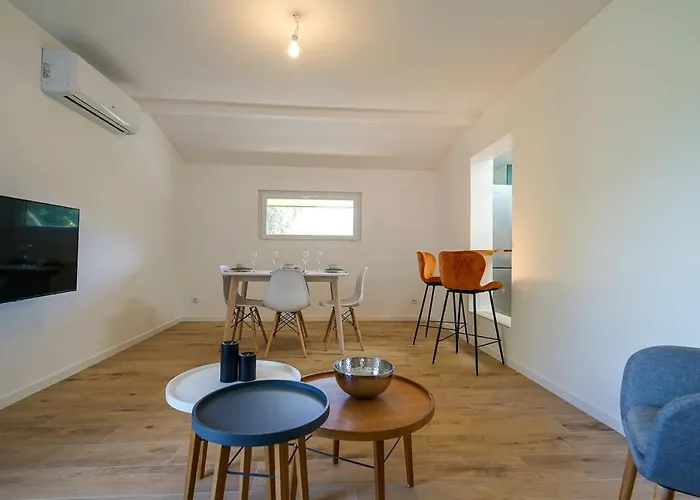 Le Semnoz charmant appartement pour 3 personnes à deux pas du lac!